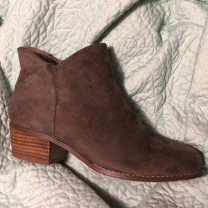 Medium grey ankle boots